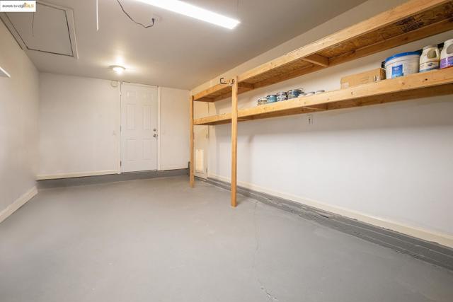 820 Amador St, Richmond CA: https://media.crmls.org/mediaz/4ce4dacd-ae77-4a3d-b4fa-96f836a34ee2.jpg