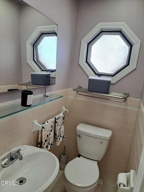 208 N Primrose Avenue, Alhambra CA: https://media.crmls.org/mediaz/4ce50187-3837-4f75-bb88-472acdf164f1.jpg