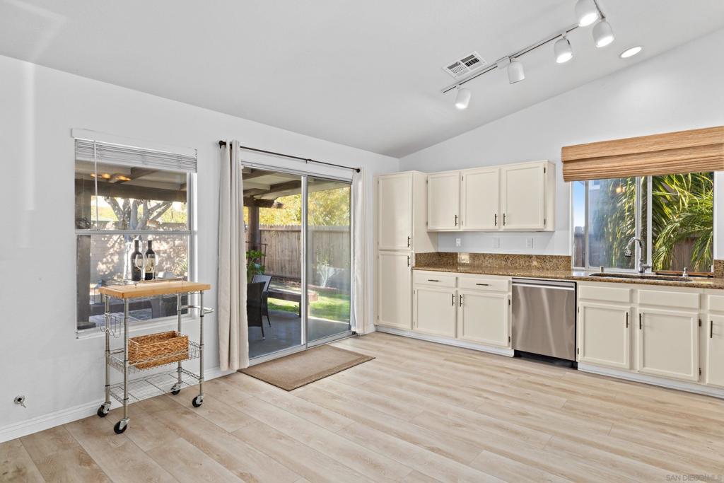 286 Glendale Ave - photo 8