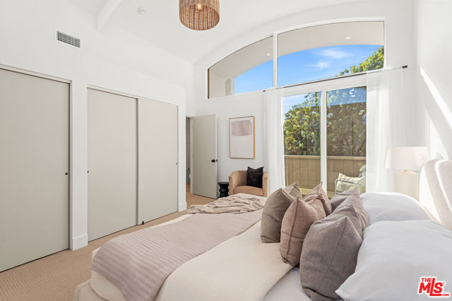 13234 Fiji Way, Marina del Rey CA: https://media.crmls.org/mediaz/4ce63966-5f0d-432f-a9af-3778bc641b45.jpg