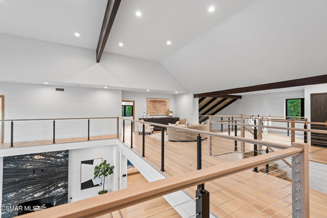 4199 Woodlane Court, Westlake Village CA: https://media.crmls.org/mediaz/4ce73d7c-b38e-47b9-87bc-14dbdae67d69.jpg