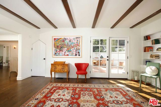 6749 Whitley Terrace, Los Angeles CA: https://media.crmls.org/mediaz/4ce88a4f-e3c9-4a7f-baa8-2e65a9095f38.jpg