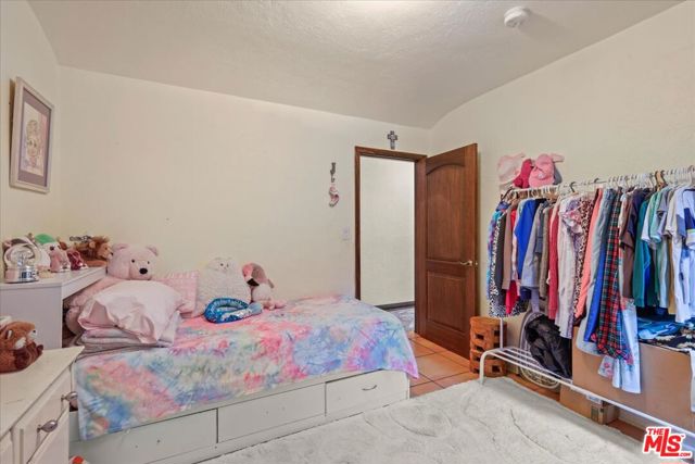 6119 Del Valle Drive, Los Angeles CA: https://media.crmls.org/mediaz/4ce8d9a4-f7db-4edc-aa4a-62e36843ff6a.jpg