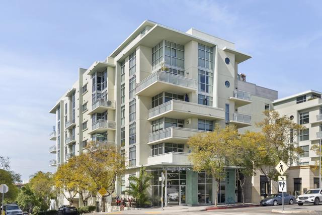 3812 Park Boulevard, San Diego CA: https://media.crmls.org/mediaz/4ce8e4b2-5ec6-48dc-a94c-982f72525ef0.jpg
