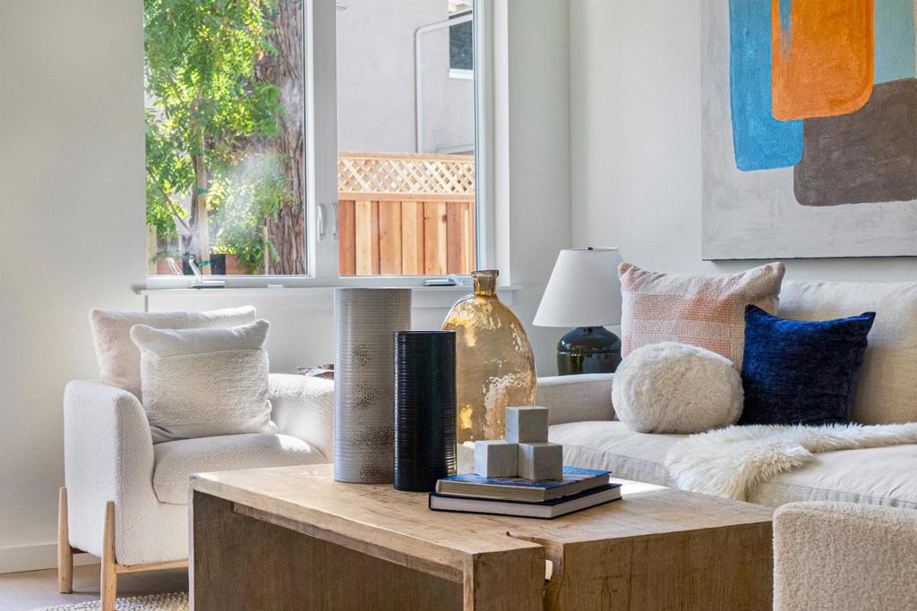 4Ce9B23F 6Bdf 4A51 9C31 F47Da9F0F56B 139 Flynn Avenue, Mountain View, Ca 94043 &Lt;Span Style='BackgroundColor:transparent;Padding:0Px;'&Gt; &Lt;Small&Gt; &Lt;I&Gt; &Lt;/I&Gt; &Lt;/Small&Gt;&Lt;/Span&Gt;