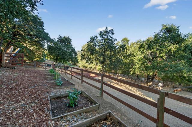 15098 Elm, Monte Sereno CA: https://media.crmls.org/mediaz/4cea03f0-3ef5-4584-8049-070a0c739427.jpg