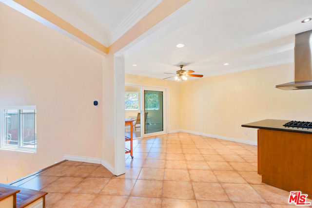 4236 Ensenada Drive, Woodland Hills CA: https://media.crmls.org/mediaz/4ceab444-54ef-479e-aafb-bd941e2db577.jpg