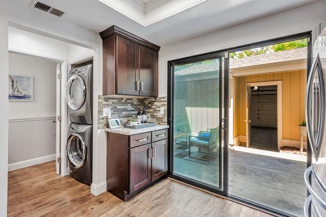 823 Perseus Lane, Foster City CA: https://media.crmls.org/mediaz/4cebe24d-a72f-4955-8994-c997047f994a.jpg