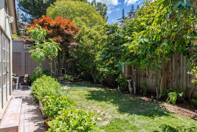 128 Cornell Road, Menlo Park CA: https://media.crmls.org/mediaz/4cebef44-cc98-4b15-9c80-1814cd11a0a6.jpg