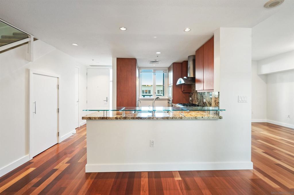 MLS #250029737SD img 5