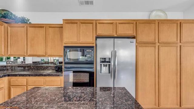 67665 S Natoma Drive, Cathedral City CA: https://media.crmls.org/mediaz/4ced9afd-512f-4cf8-9fc9-57e957051abe.jpg