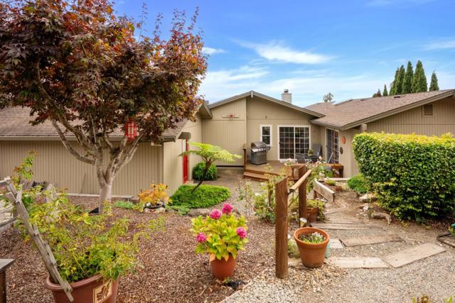 7547 Arden Way, Aptos CA: https://media.crmls.org/mediaz/4cf058c0-8c51-4901-b33b-ef3041b77ff9.jpg