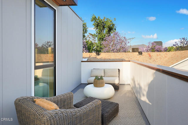 Detail Gallery Image 44 of 73 For 10747 Valleyheart Dr, Studio City,  CA 91604 - 4 Beds | 3 Baths