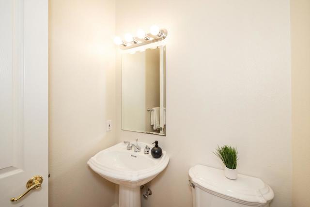 1536 Bernal Avenue, Burlingame CA: https://media.crmls.org/mediaz/4cf130e5-ae33-4d69-8520-8533d9a82d96.jpg