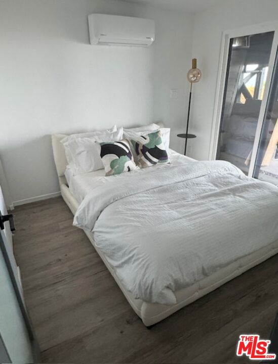 1433 Silvius Avenue, San Pedro CA: https://media.crmls.org/mediaz/4cf29303-9cd1-47f9-8c38-34e1a481a574.jpg