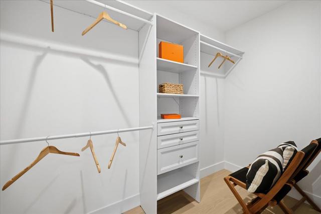 852 La Para Avenue, Palo Alto CA: https://media.crmls.org/mediaz/4cf3355d-de6c-419b-92d5-3f9bd16c8d0e.jpg