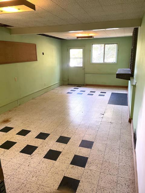 1245 Chula Vista Drive, Belmont CA: https://media.crmls.org/mediaz/4cf41043-fd47-4d14-afcb-48faa5d8f036.jpg