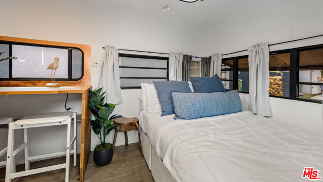 272 North Topanga, 3 photo 17