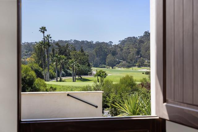 5758 60 Las Palomas, Rancho Santa Fe CA: https://media.crmls.org/mediaz/4cf48e61-68e8-4328-ac03-de9575a496c4.jpg