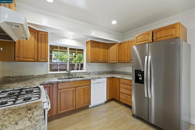 828 Bancroft Rd, Walnut Creek CA: https://media.crmls.org/mediaz/4cf4ec0e-fe8e-4661-84d8-bb770d1aef24.jpg