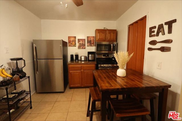 1855 Corinne Avenue, Long Beach CA: https://media.crmls.org/mediaz/4cf57341-e98f-4649-8746-f388a0d5281c.jpg