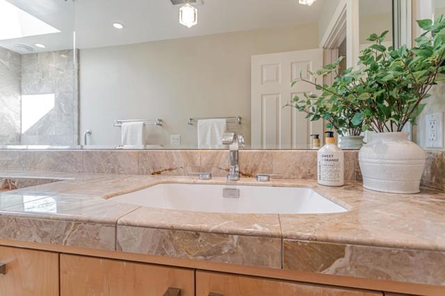 232 Union Street, Santa Cruz CA: https://media.crmls.org/mediaz/4cf620b7-5259-4694-95ca-6d37bda8eb1d.jpg