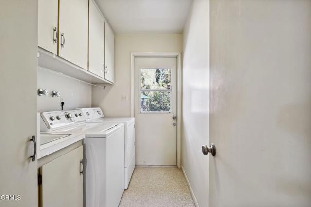 262 Crestwood Avenue, Ventura CA: https://media.crmls.org/mediaz/4cf635d7-29e3-4e5c-b3b2-83696053ad11.jpg