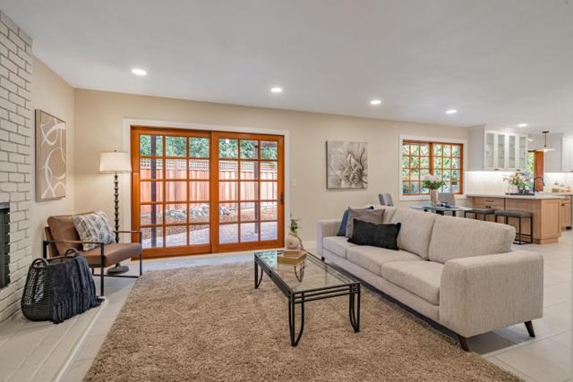 3574 Wellesley Court, Mountain View CA: https://media.crmls.org/mediaz/4cf6e6af-8c02-4179-9012-0219850f706b.jpg
