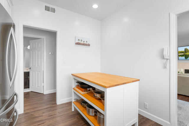 Detail Gallery Image 15 of 30 For 227 S Madison Ave #206,  Pasadena,  CA 91101 - 2 Beds | 2 Baths