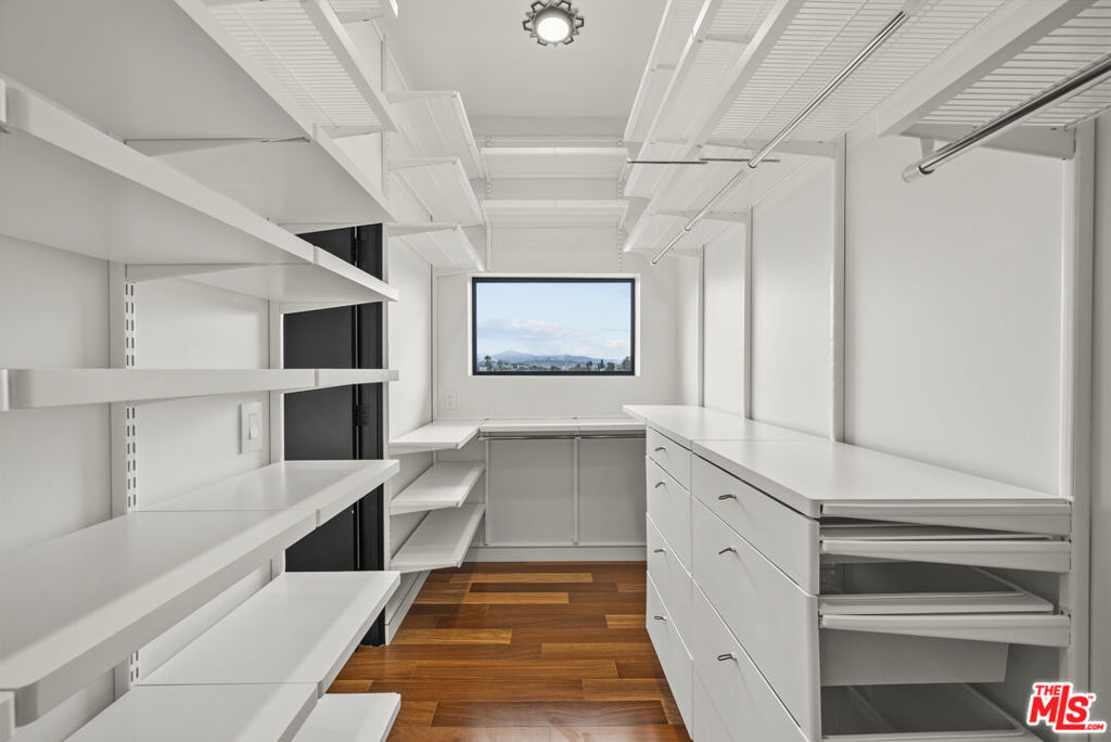 MLS #26856391 image #35