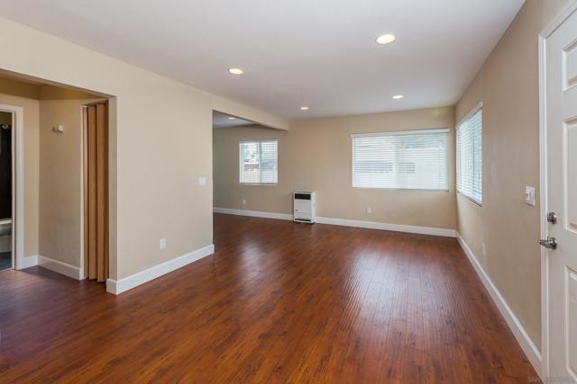 Image 6 of 13 For 6515 Osler St