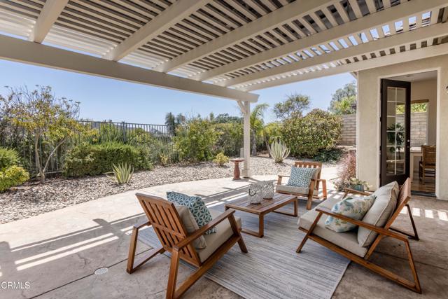 219 Via Rebecca, Thousand Oaks CA: https://media.crmls.org/mediaz/4cfbb09b-47cf-46c8-9875-b4e54cf1e4a9.jpg