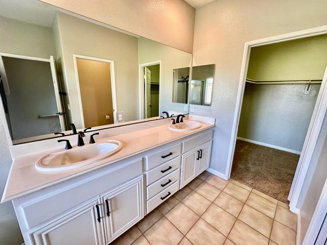 3827 Sandy Point Drive, Blythe CA: https://media.crmls.org/mediaz/4cfc0f3b-d2d9-40f2-add1-ad3681c90dce.jpg