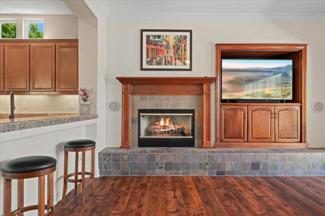 2316 Club Drive, Gilroy CA: https://media.crmls.org/mediaz/4cfc1702-4ec0-493b-903d-034294343664.jpg