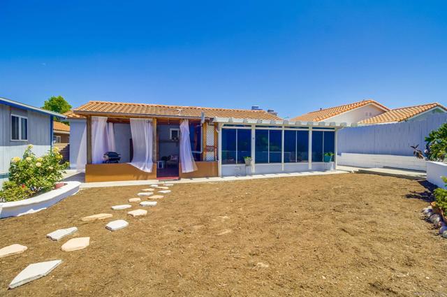 7460 Kamwood, San Diego CA: https://media.crmls.org/mediaz/4cfc6f6d-8b80-4a0f-b770-0eee0c8bb9b5.jpg