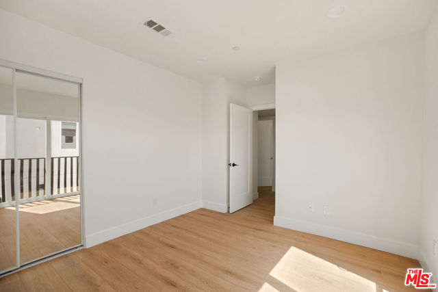 1619 2nd Avenue, Los Angeles CA: https://media.crmls.org/mediaz/4cfc75e7-dc65-4d6f-9234-3d68834b2fc6.jpg