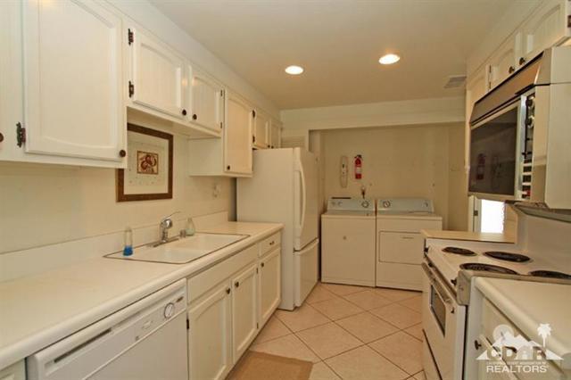 35058 Mission Hills Drive, Rancho Mirage CA: https://media.crmls.org/mediaz/4cfcbce3-d1ff-43a5-a1fb-213518aae52f.jpg