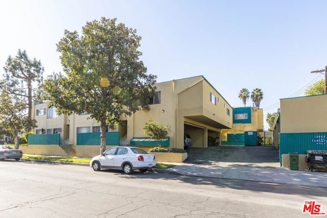 10803 Otsego Street, North Hollywood CA: https://media.crmls.org/mediaz/4cfcc381-80b0-4c9c-9680-22a3224319c9.jpg