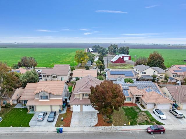 1697 Via Milano Drive, Gustine CA: https://media.crmls.org/mediaz/4cfcfa38-c9b5-4a6d-89df-926ed4c92eb8.jpg