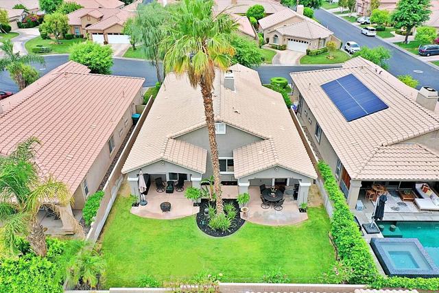 45120 Eagle Crest Court, Indio CA: https://media.crmls.org/mediaz/4cfd6cf8-27f2-4989-962b-ce739c2ce960.jpg