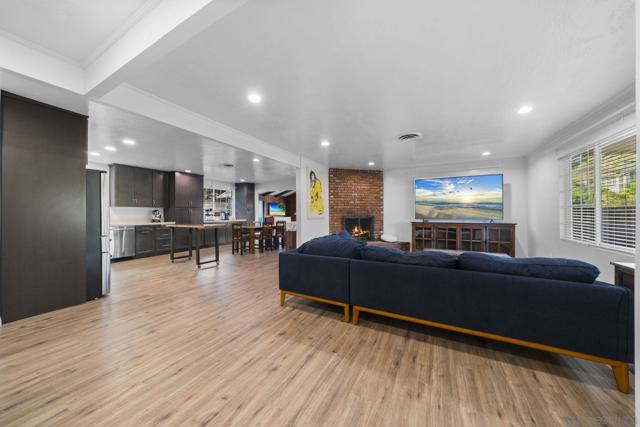 1780 Grove Rd, El Cajon CA: https://media.crmls.org/mediaz/4cffdf6a-f90d-4e87-8eb4-008c89e003d3.jpg