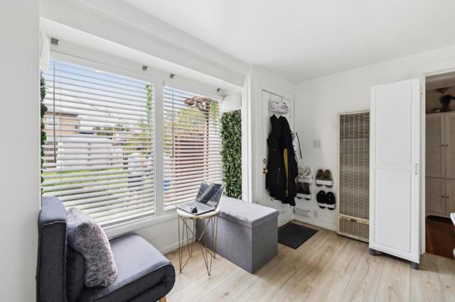 1117 Chula Vista Avenue, Burlingame CA: https://media.crmls.org/mediaz/4d00aa87-26d8-4075-85ef-20145b207273.jpg