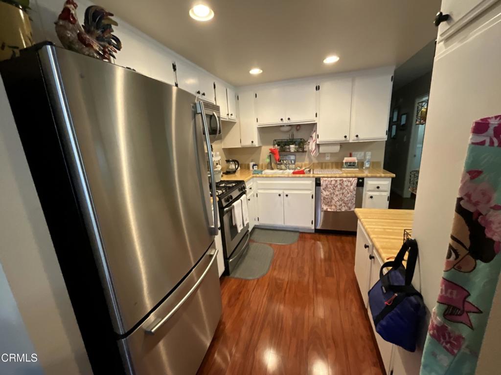 https://media.crmls.org/mediaz/4d00e72d-2c73-4291-9509-11db4b19895f.jpg?preset=X-Large