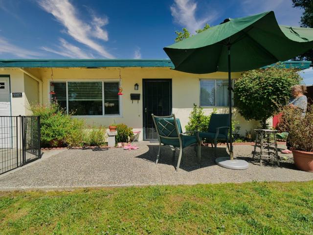 1105 Sanchez Way, Redwood City CA: https://media.crmls.org/mediaz/4d01c90b-e307-49ed-8972-2307bacb2286.jpg