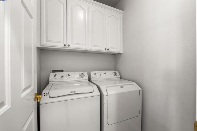 6235 Robertson Ave, Newark CA: https://media.crmls.org/mediaz/4d026e9b-ed5e-4099-b4f4-149c0126f495.jpg