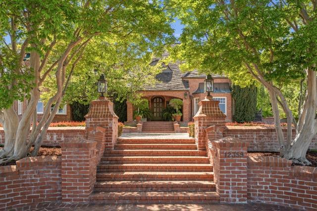 12359 Farr Ranch Road, Saratoga CA: https://media.crmls.org/mediaz/4d037de1-2c8e-44b6-a726-684c82d53d16.jpg