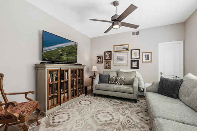 27 Oak Tree Drive, Rancho Mirage CA: https://media.crmls.org/mediaz/4d03e9c1-2f70-47f1-9cb6-e3d3fe3d69d6.jpg