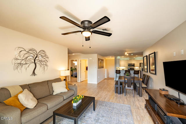Detail Gallery Image 8 of 32 For 11133 Snapdragon St #101,  Ventura,  CA 93004 - 3 Beds | 2 Baths