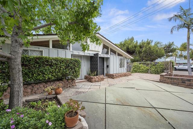 4316 Haines St, San Diego CA: https://media.crmls.org/mediaz/4d040ba7-673c-4545-b880-6c2c4fc51a85.jpg