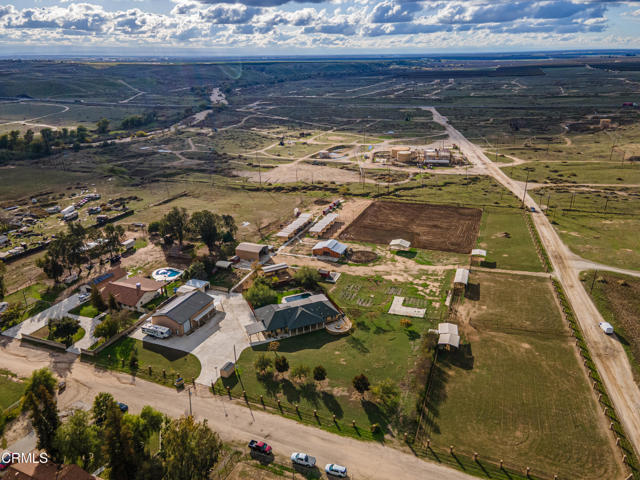 Detail Gallery Image 71 of 75 For 102 Anna Ln, Bakersfield,  CA 93308 - 7 Beds | 5 Baths